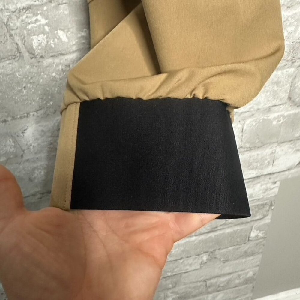 Under Armour Women's Unstoppable Casual Joggers Taper Leg NWT Size XL (Taupe) - Picture 7 of 15